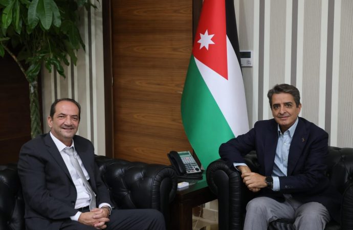 وزارة الشباب وصندوق الملك عبدالله للتنمية يبحثان سبل تعزيز التعاون المشترك