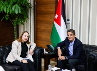 وزير الشباب يلتقي الأمينة العامة للجنة الوطنية لشؤون المرأة، ومركز الشفافية الأردني