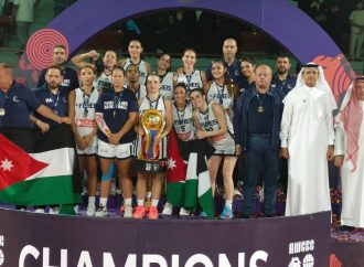 “نادي الفحيص” يتغلب على كوسيدار الجزائري ويتوج ببطولة دوري السيدات لكرة السلة