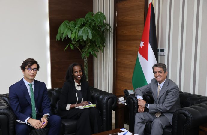 وزارة الشباب ومنظمة التعاون والتنمية الاقتصادية OECD تبحثان سبل التعاون