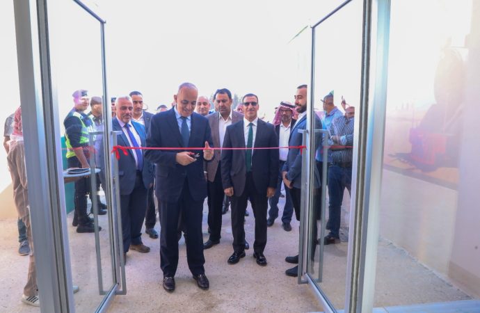 وزير السياحة يفتتح مشروع تطوير قلعة القطرانة الأثرية