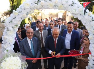 وزير التربية والتعليم العالي يفتتح نادي المعلّمين في مادبا