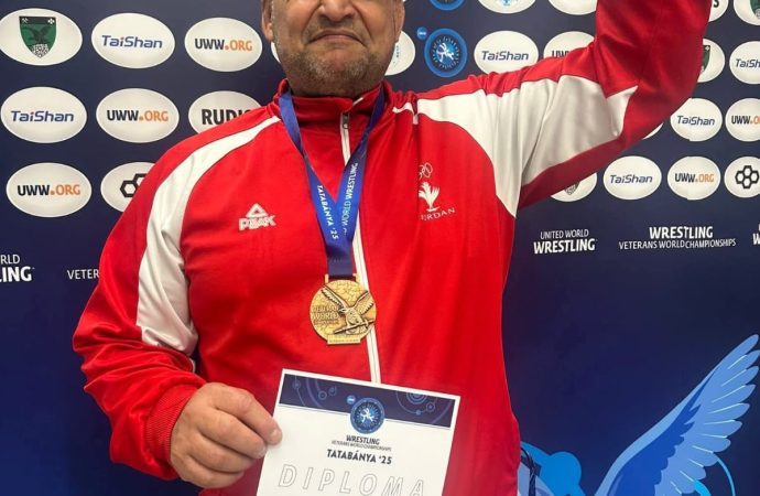 صالح ‏الزريقات يظفر بالميدالية البرونزية في بطولة العالم للأساتذة في هنغاريا 2025 ‏