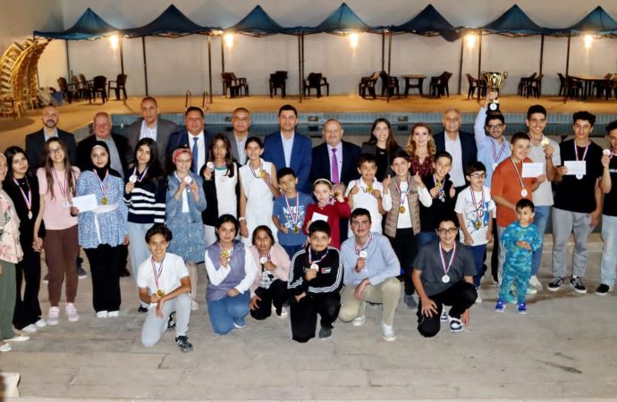 أمين عام وزارة الشباب يرعى ختام بطولة الأمير محمد الدولية ٢٩ للشطرنج