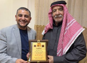 العوامله يُكرمون ابنَهم زيد إشادةً بإنجازاته المحلية والدولية المشرفة