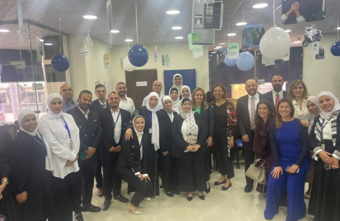 الجبور يفتتح فرع شركة “صندوق المرأة” في محافظة مادبا