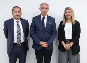 الأمينة العامة للجنة الأولمبية الأردنية تستقبل رئيس الاتحاد الدولي للترايثلون