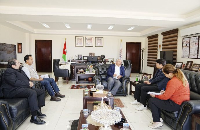 رئيس مفوضي إقليم البترا يستقبل الرئيس التنفيذي لشركة عمان آسيا للطاقة الكهربائية
