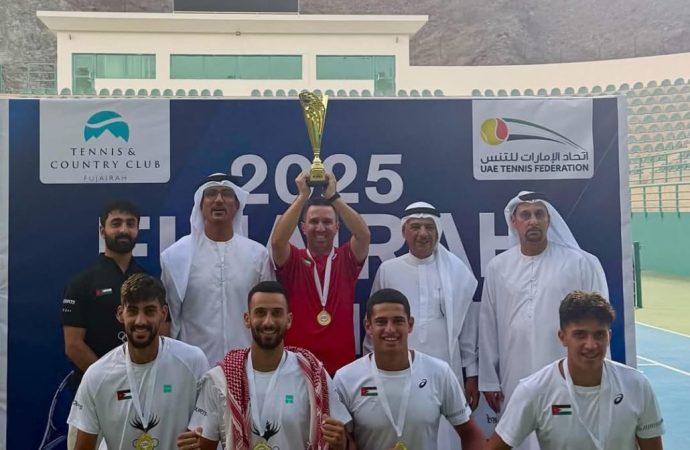 منتخب التنس بطلاً لبطولة الفجيرة الدولية الأولى للمنتخبات