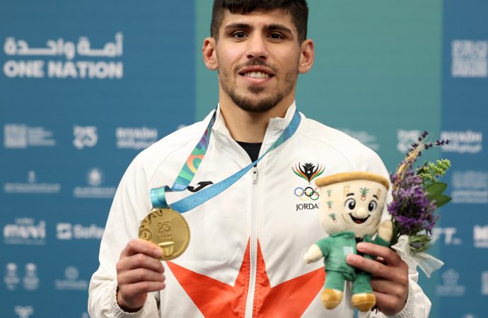 زياد عشيش يُحرز الميدالية الذهبية في منافسات الملاكمة بدورة ألعاب التضامن الإسلامي في الرياض