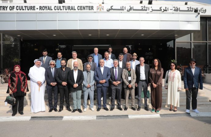 وزير الثقافة يلتقي الوفود العربية المشاركة في مهرجان الأردن المسرحي