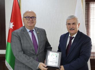 “الأعلى للعلوم والتكنولوجيا” يبحث التعاون العلمي والتقني مع بلغاريا