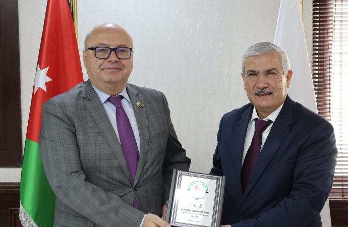 “الأعلى للعلوم والتكنولوجيا” يبحث التعاون العلمي والتقني مع بلغاريا