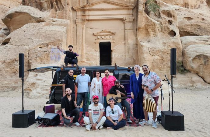 البترا… وجهة متجددة للفنانين والمشاهير العرب.