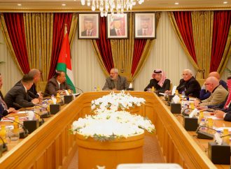 “خدمات الأعيان” تتابع واقع الشركات العاملة في قطاع التطبيقات الذكية