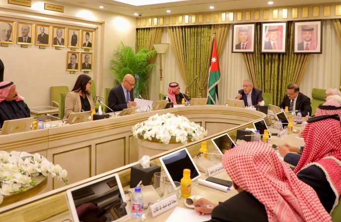 “زارعة الأعيان” تبحث استثمارات صندوق الضمان في القطاع الزراعي