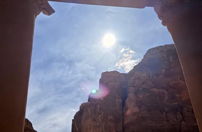 رصد ظاهرة فلكية نادرة في البترا يؤكّد دقّة التوجيه الفلكي في العمارة