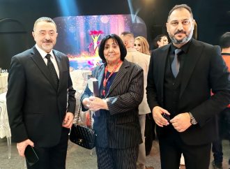 البلداوي يُكرَّم ضمن الأدباء والمثقفين والأكاديميين في مهرجان عيون بدورته السابعة عشرة.