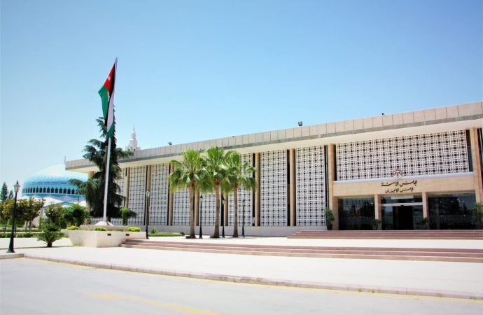 لجنة فلسطين في الأعيان تدين مصادقة الحكومة الإسرائيلية على إقامة 19 مستوطنة بالضفة الغربية