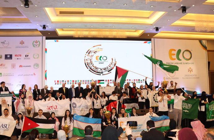 الوزير محافظة يتوج الجامعات الحاصلة على المراكز الأولى في ختام  الأولمبياد العالمي 2025