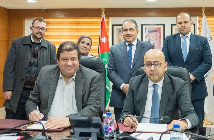 وزير الاستثمار يرعى توقيع استثمار جديد بقيمة 20 مليون دينار في مدينة الموقر الصناعية.