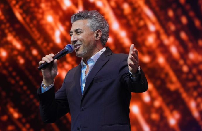 عمر العبداللات يشارك في مهرجان Joy Awards بالسعودية