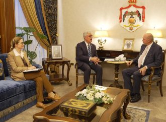 رئيس مجلس الأعيان يبحث مع السفير الكندي تعزيز العلاقات الثنائية