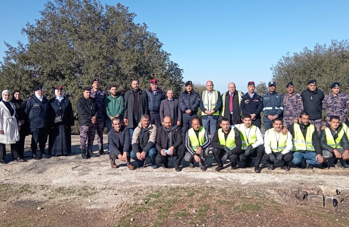 حملة نظافة شاملة في السلط تنفيذاً للاستراتيجية الوطنية