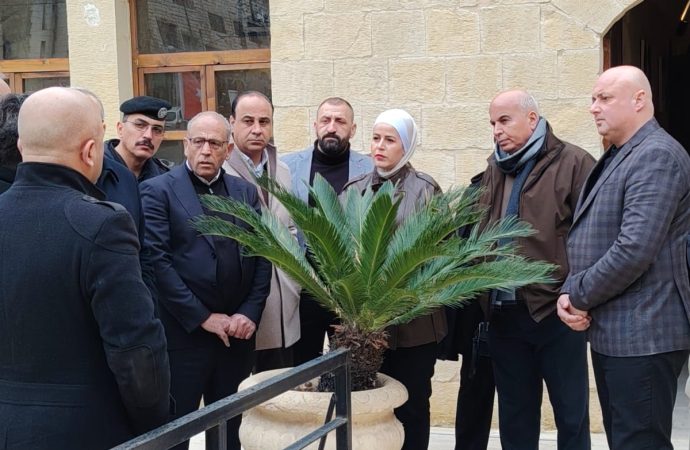 وزيرا الأشغال والسياحة يطلعان على خطط بلدية السلط  للحفاظ على التراث