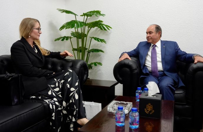 “الملقي” يلتقي السفيرة التشيكية لدى المملة