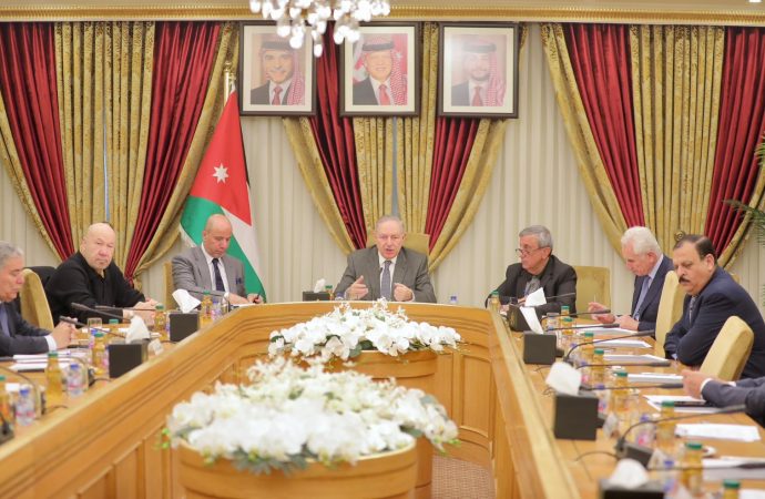 “سياحة الأعيان”تبحث سبل تطوير القطاع السياحي