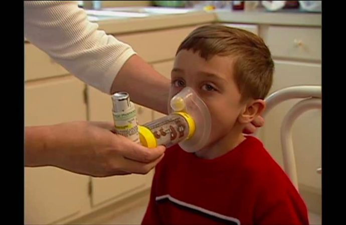 الدكتور الطراونة – لتجنب المخاطر الصحية للعاصفة الرملية يمنع على هؤلاء الخروج من المنزل