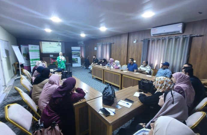 الرواشدة – بناء قدرات 1071 مزارعًا وعاملًا وضابط ارتباط في أربع محافظات