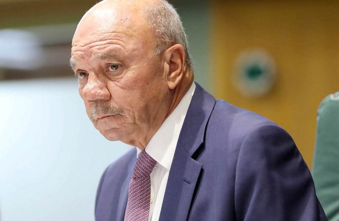 القنصل البجالي يكتب – فيصل الفايز… قامة وطنية بحجم وطن وثقة ملكية راسخة رغم حملات التشويه