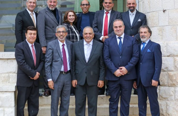 نقابة الفنانين تلغي مكافآت مالية متعلقة بالنقيب وأعضاء المجلس دعمًا للوضع المالي للنقابة