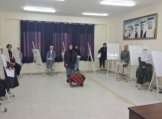 مدير شباب مأدبا يتفقد انطلاق برنامج الرسم في مركز شابات مليح النموذجي