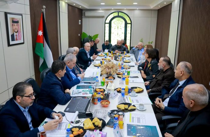 زريقات يترأس اجتماع الهيئة العامة لرابطة اللاعبين الدوليين الثقافية