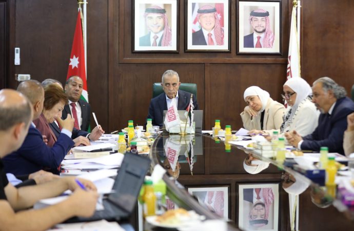 الرواشدة يجتمع بلجنة “بانوراما قصر الملك المؤسس”