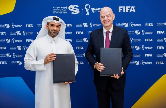 الفيفا يستعين بالكوادر القطرية في تنظيم كأس العالم