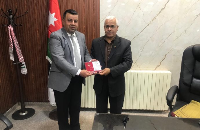 جمعية الجهير للتنمية الاجتماعية تكرّم متصرف لواء الشوبك غازي ابوقاعود