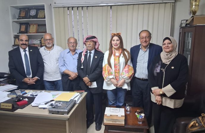 اتحاد الكتّاب والأدباء الأردنيين يعقد اجتماعه الأول ويوزع المناصب الإدارية