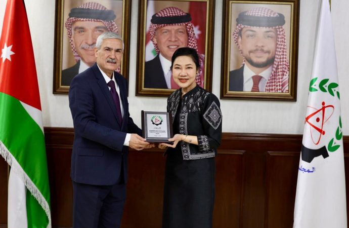 الأعلى للعلوم والتكنولوجيا يبحث مع السفيرة التايلندية آفاق التعاون