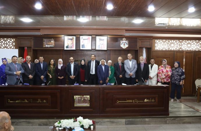العبادي تشهر كتابها بين العقل والإلهام برعاية اتحاد الكتاب