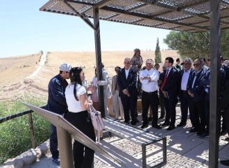 تدشين المرحلة التنفيذية لمشروع تطوير موقع مكاور الأثري لتعزيز التنمية المحلية المستدامة