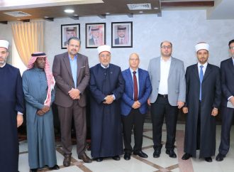رئيس مجلس محافظة معان يطلع على مشروع قصر معان العدلي الشرعي خلال لقائه قاضي القضاة