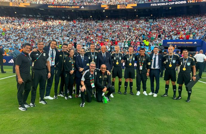 نائب رئيس لجنة الحكام في الاتحاد الدولي لكرة القدم يتحدث حول كواليس التحكيم في مونديال 2026 ﻿